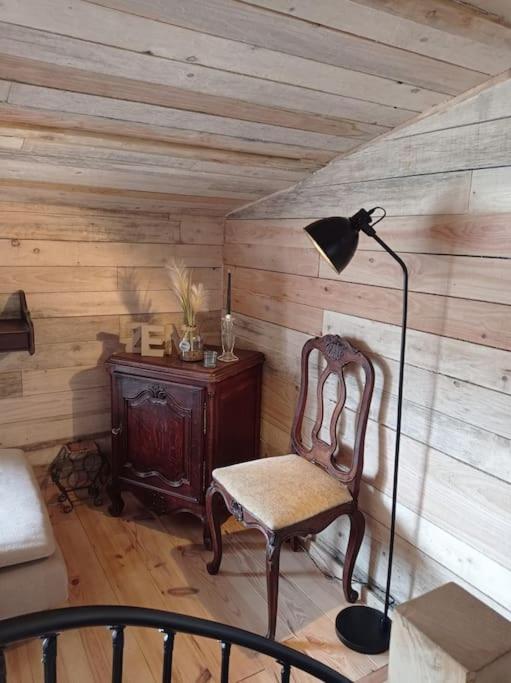 Le P'Tit Nid : Mini Loft Pour 2 A 4 Personnes Tellin Exterior foto