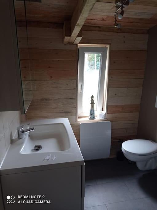 Le P'Tit Nid : Mini Loft Pour 2 A 4 Personnes Tellin Exterior foto